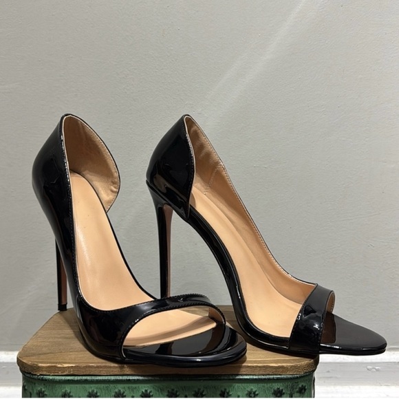 Elegant Black High Heel Shoes - Picture 5 of 7